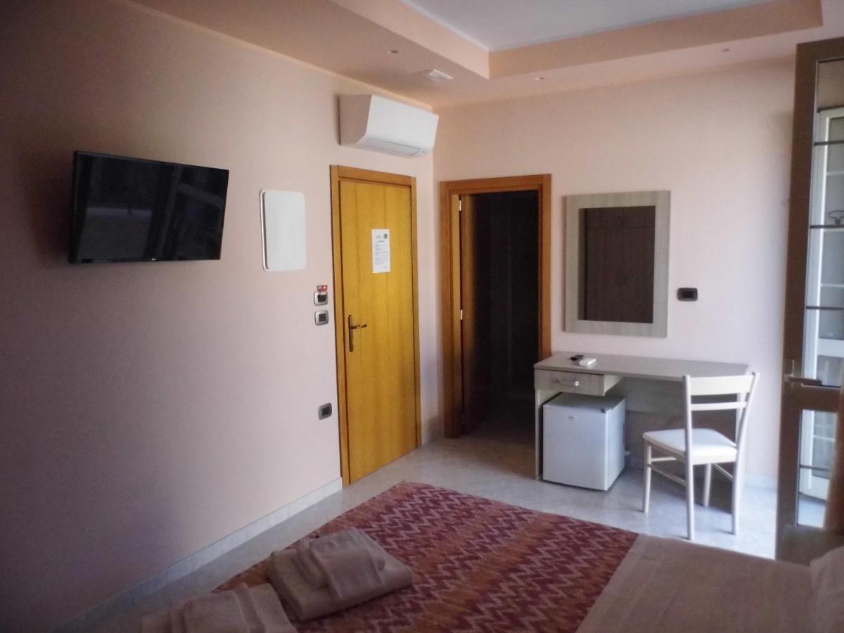 Bed and Breakfast A Casa Di Nelly Tortoreto Екстер'єр фото