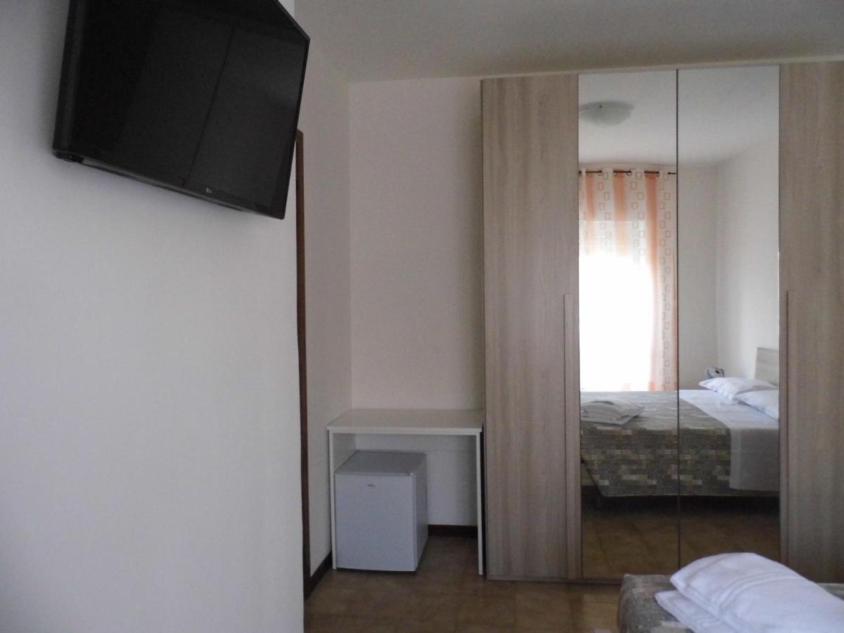Bed and Breakfast A Casa Di Nelly Tortoreto Екстер'єр фото
