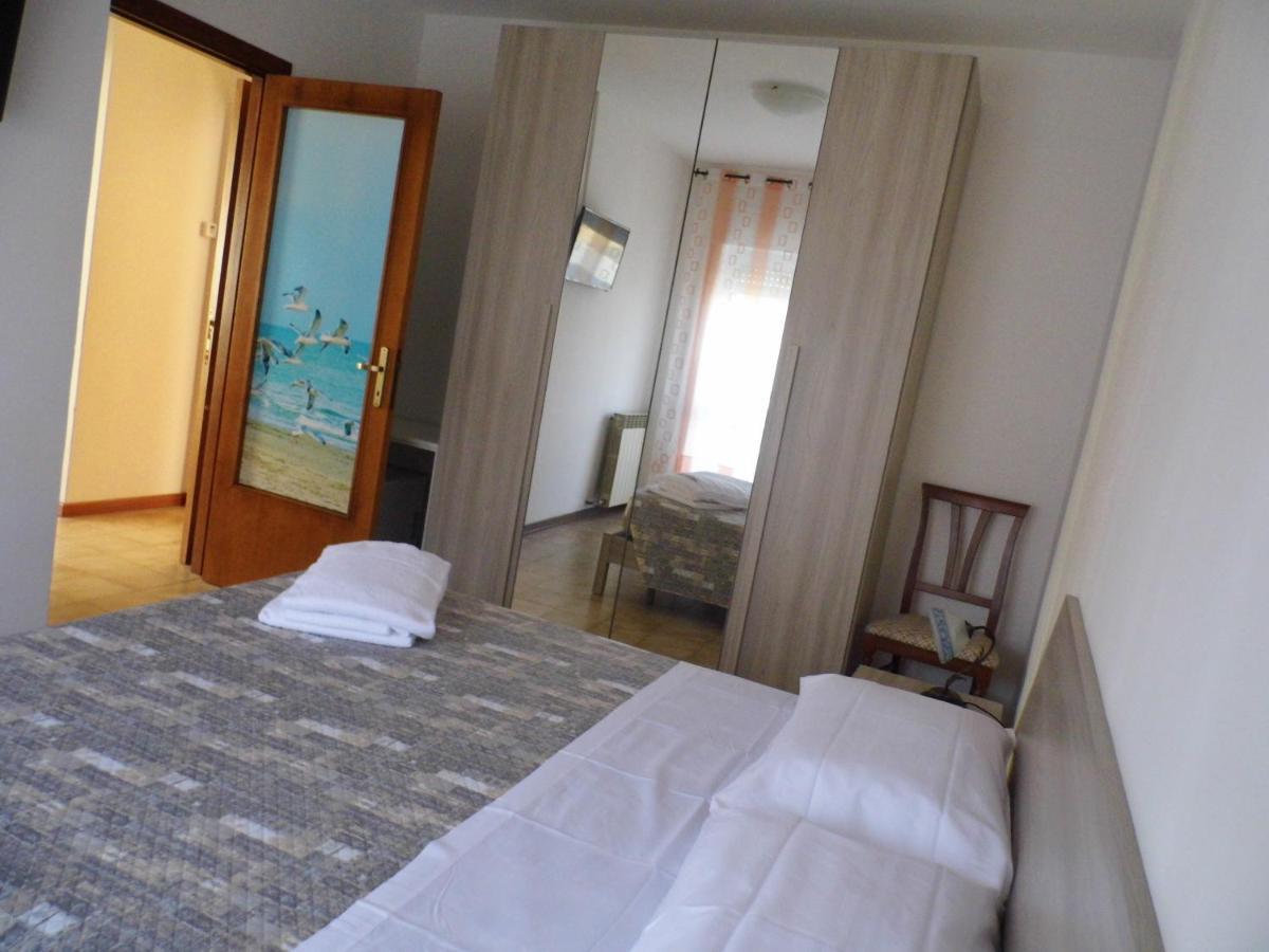 Bed and Breakfast A Casa Di Nelly Tortoreto Екстер'єр фото